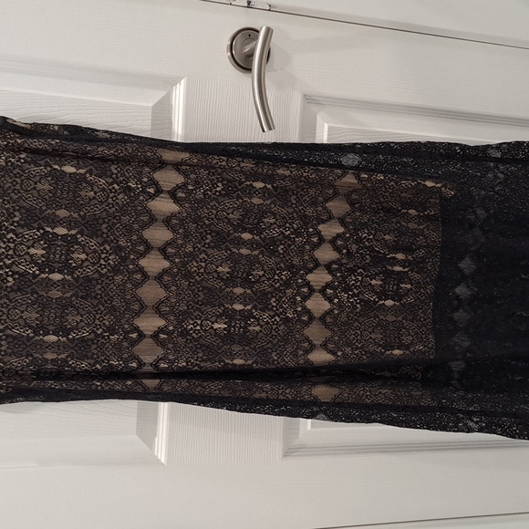 Kensie dress sleeveless size medium black lace. - Picture 2 of 2